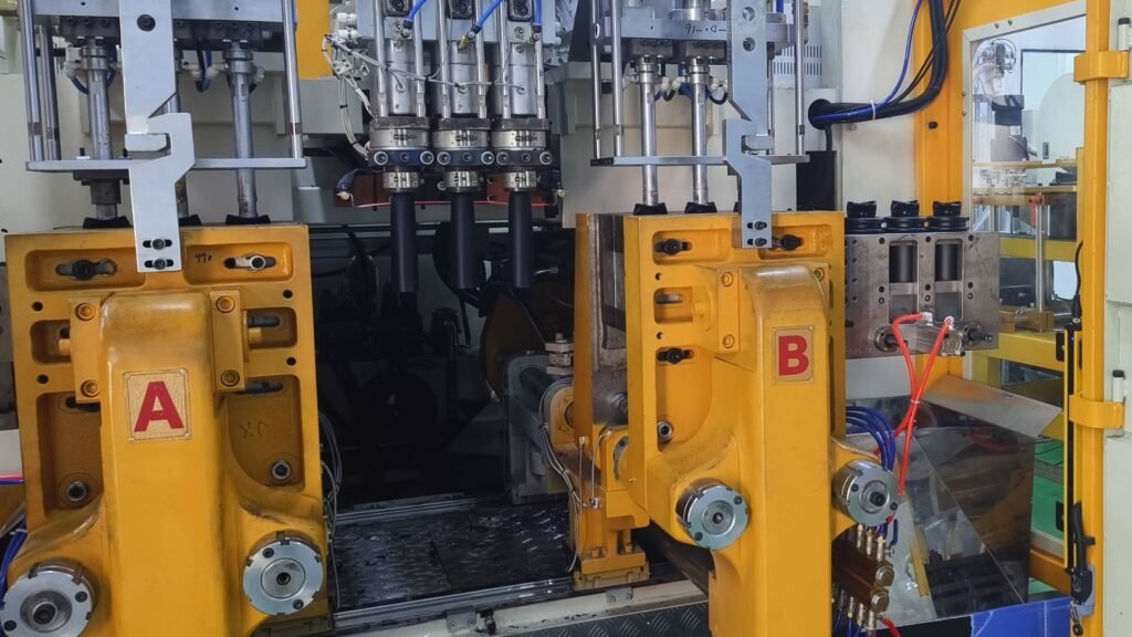 Complete Plastic Bottles Production Workflow With Servo Blow Molding And Multi‑Step Quality Control cover