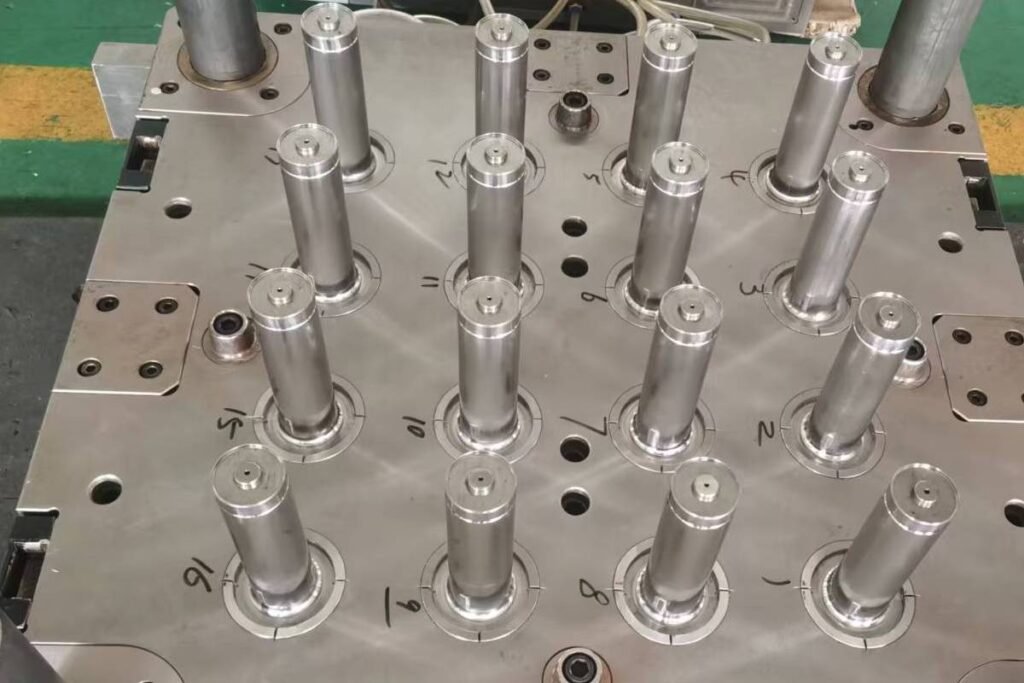 In-House Mold Developmentj for food plastic bottle and jar