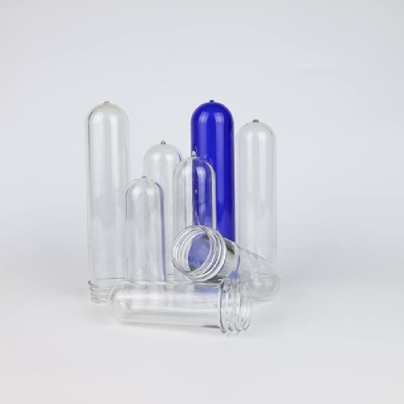 Close-up of standard 48/41 thread neck on 48mm PET preform, matched with universal flat plane plastic caps for large oil containers